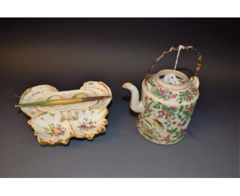 Ceramics - a Continental porcelain ink standish  with pounce pot, floral decoration, dip pen; an Chinese cylindrical teapot (