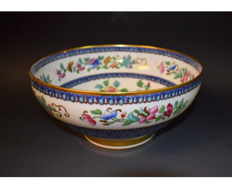 A Spode Copeland bowl, decorated with exotic birds, chrysanthemums, 25cm diameter