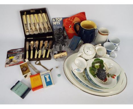 A mixed lot to include ceramics, glassware, silver spoon, cased flatware with white metal mounts stamped Sterling Silver, pla