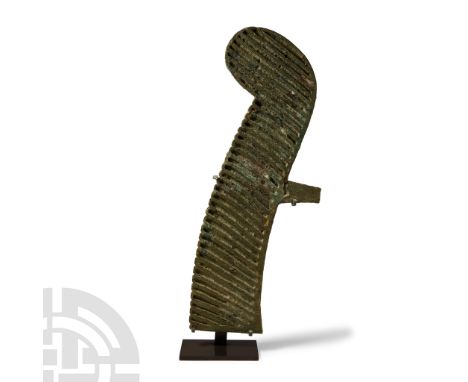 Late Period, circa 664-332 B.C. Ostrich feather with deep recessed cells to accept inlay, with tapering mounting lug to one s