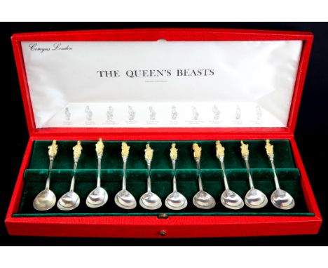 QE II  Silver Jubilee  plate, cased, set of QE II Silver Jubilee spoons, cased, HRH The Princess Anne and Captain Mark Philli