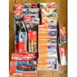 20 Airfix Kits. Scales 1:43/1:72- 9x Starter Sets series including 2x Bugatti Chiron, Jaguar E Type,