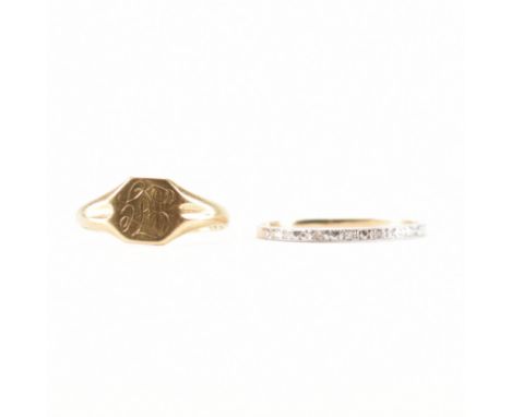 Two 9ct gold rings. The lot to include a signet ring and two tone band ring. Signet ring hallmarked Birmingham 1979 (size K).