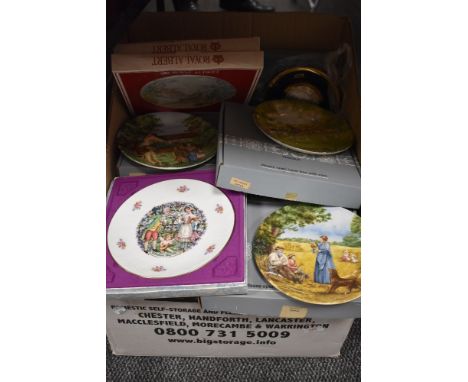 A selection of ceramic display plates including Wedgwood approx 15 plates