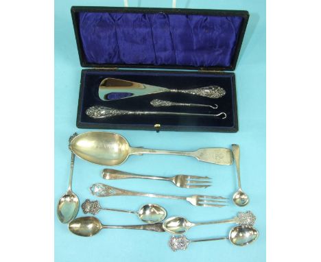 A silver-mounted button hook and shoe horn in case, Birmingham 1912, a Victorian silver fiddle pattern tablespoon and other i