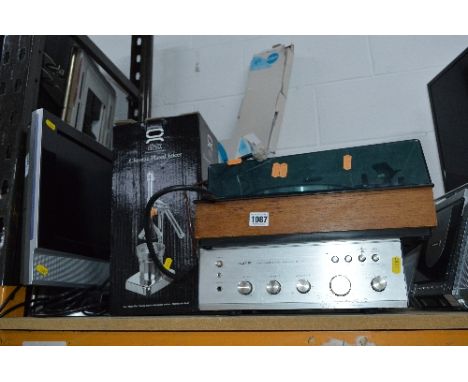 A TG TURNTABLE, and a Rotel RA-211 amplifier, a Dmtech TV, electric hedge trimmer and a box juicer (5)