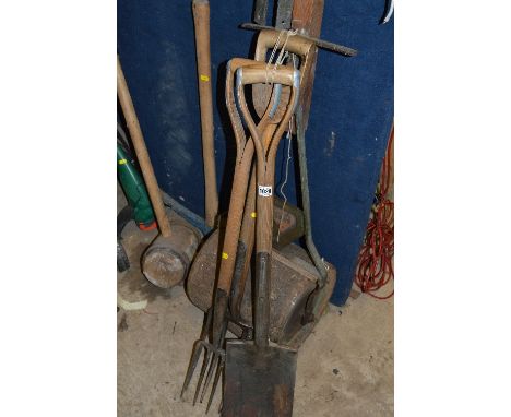 A UREEDA VINTAGE IRON GARDEN ROLLER, a large wooden mallet, pick axe, two garden forks and a spade by Spears and Jackson (6)