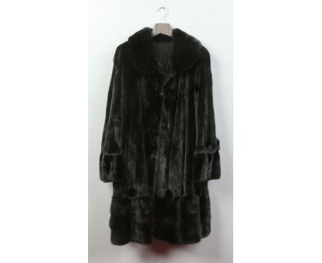 A ladies good quality vintage black mink full length fur coat, size 14-16.&nbsp;Condition report intended as a guide only.Exc