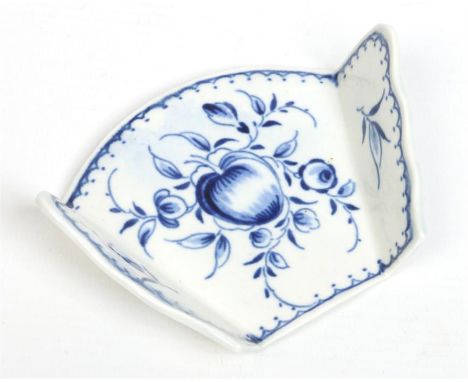 An uncommon Worcester asparagus server. Painted in underglaze blue with the Fruit Sprays pattern c.1775. Open crescent mark, 