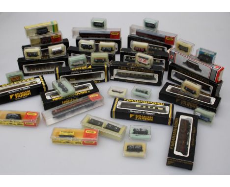Railway 'N' Gauge Rolling Stock to include Graham Farish, Hornby Minitrix, Peco, Lima etc. Large quantity (approx. 140)
