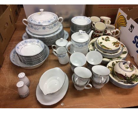 Noritake 'Blue Hill' tea and dinner service etc.