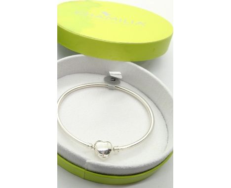 Chamilia silver heart bangle