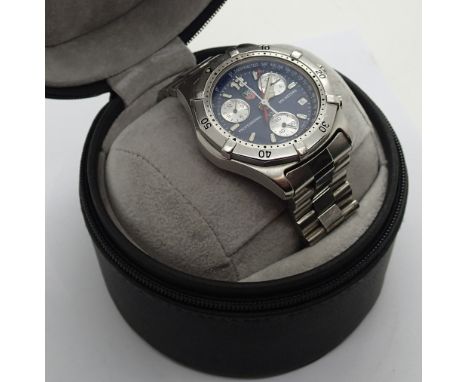 Tag 2000 stainless steel wristwatch Professional 200m case D: 38 mm  CONDITION REPORT: This item is working at lotting up. 
