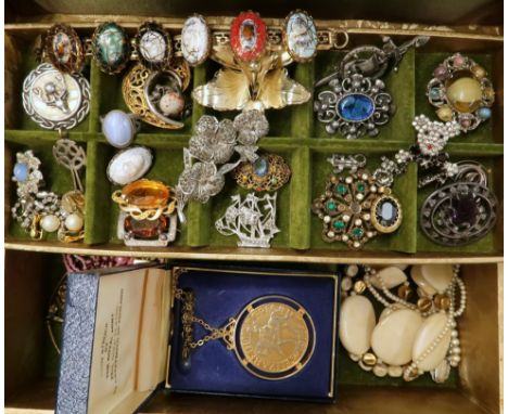 Two decorative ceramic plaque bracelets, a wide (9ct metal core) engraved bangle, and a collection of vintage costume jewelle