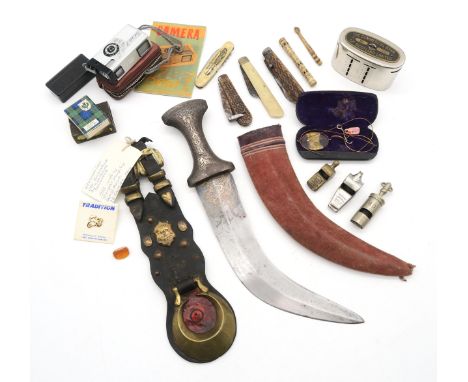 A mixed lot, to include a Jambiya dagger, boxed Stylaphone, three various whistles to include an example by S. Auld, Glasgow 