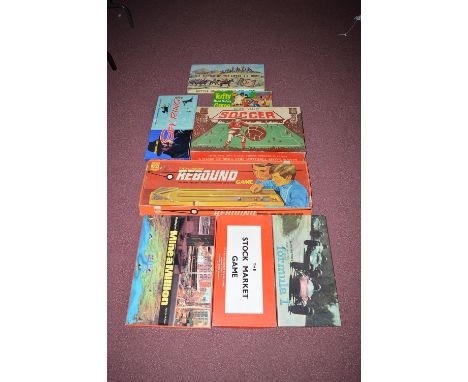 A quantity of boxed games, including: two Cushion Rebound by Ideal; The Battle Of The Little Bighorn; Formula One by Waddingt