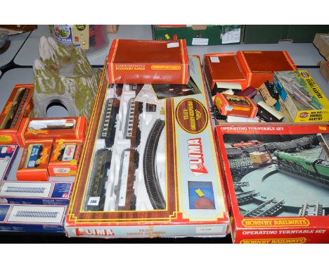 A Lima Orient Express model train set, boxed; together with a quantity of Hornby Railways model train; ephemera; rolling stoc