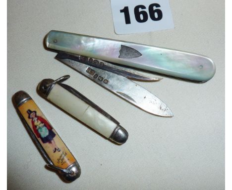 Mother of pearl handled hallmarked silver bladed fruit knife, and two small penknives