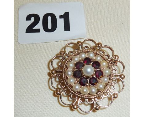 9ct gold garnet and seed pearl brooch