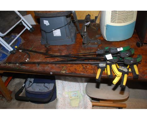 Five Amtech sash clamps including two way ratchet clamps, yellow one 36'' and black one 19''.