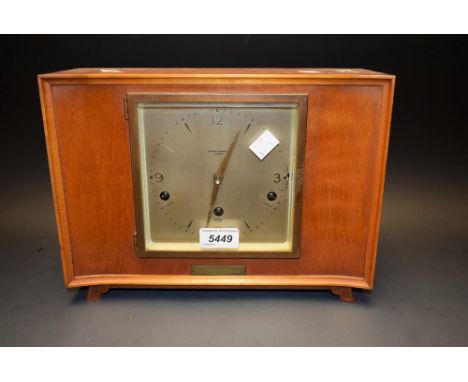 An Elliot mantel clock, Art Deco style, retailed by Arthur Sauders, London