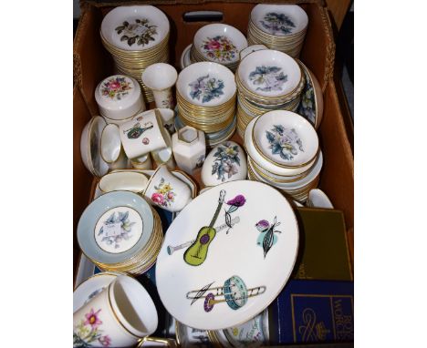 Royal Worcester - trinket dishes, coasters, vase, trinket pot and cover, decorative egg and cover, posy vases, assorted flora