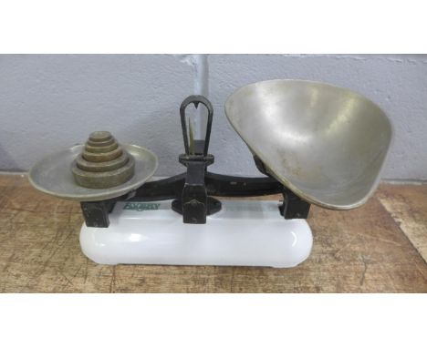 A set of Avery weighing scales and weights 