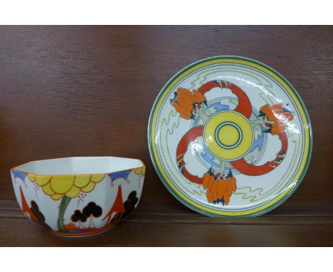 A Wedgwood Bizarre Clarice Cliff plate and bowl