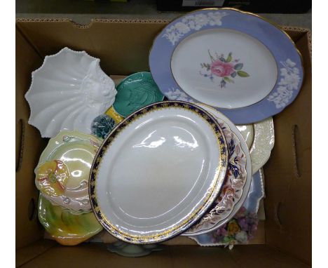A collection of plates including Aynsley and Spode **PLEASE NOTE THIS LOT IS NOT ELIGIBLE FOR POSTING AND PACKING** 