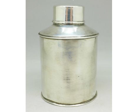 A silver tea caddy, 80g