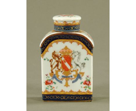 A Samson armorial porcelain rectangular tea caddy, with arched top, decorated with floral sprays, blue and gilded borders and