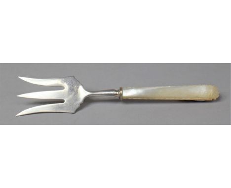A Silver and Mother of Pearl Bread Fork, by Cooper Brothers, Sheffield 1926, 19.5cm long 