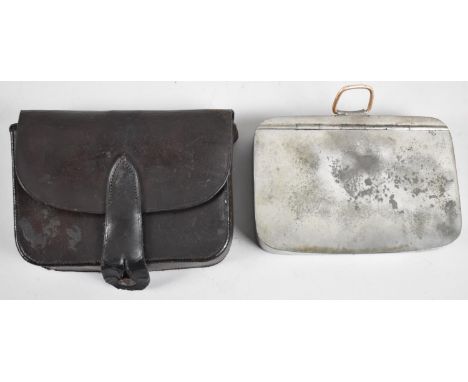 A Vintage Leather Cased Saddle Mounting Sandwich Tin, 14cm wide 