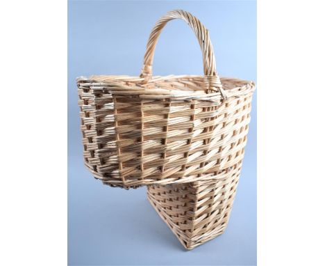 A Modern Wicker Step Basket, 40cm wide 