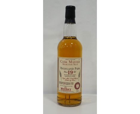 HIGHLAND PARK 19YO - CASK MASTER
Bottled for The Whisky Connoisseur as their Cask Master Selection No. 4.  Highland Park 19 Y