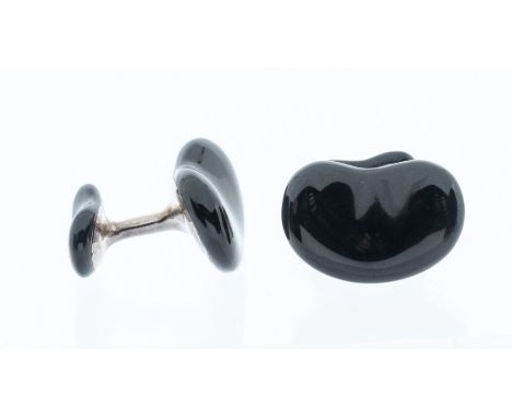 Elsa Peretti for Tiffany & Co, a pair of onyx and silver kidney bean cuff links, approx 2cm, total gross weight approx 10.6gm