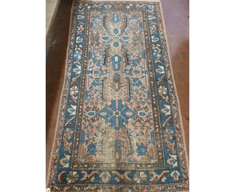Vintage hand knotted oriental rug 