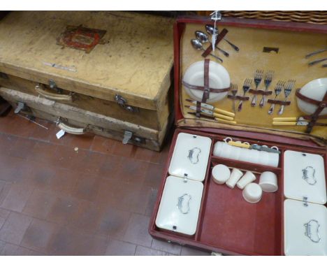 Vintage suitcases, picnic case &amp; leather briefcase (4) 
