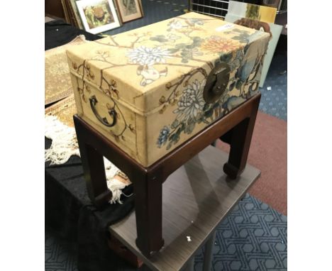 CHINESE TRUNK ON STAND - 46 CMS (H)