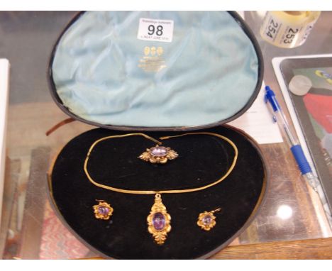 Victorian period Gold &nbsp;jewellery garniture set, total weight including stones 36 grams comprising of a necklace with dro