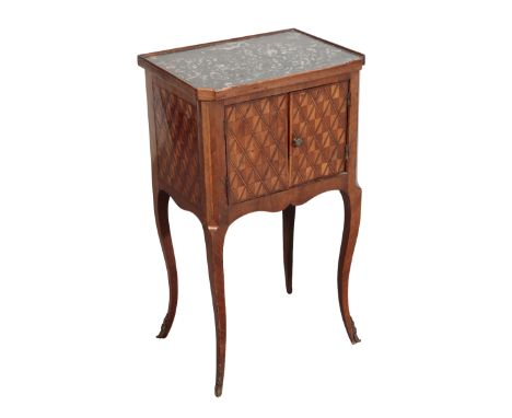 A LOUIS XV TULIPWOOD PARQUETRY PETIT COMMODE 19th / 20th century, with an inset black and white marble top, 70 cm high x 40 c