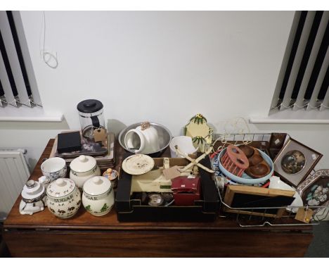 A COLLECTION OF KITCHENALIA including vintage scales and place mats (a lot)