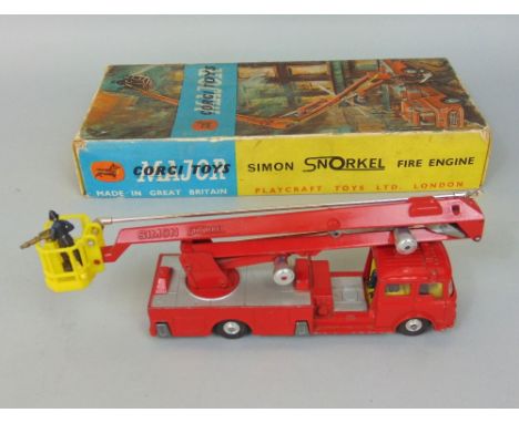Boxed Corgi major model 'Simon Snorkel' fire engine 1127