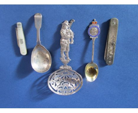 A small collection of bijouterie silver to include an interesting continental (possibly Dutch) souvenir spoon, the handle pie