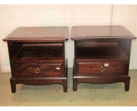 A suite of Stag Minstral bedroom furniture comprising chest of two long and four short drawers, smaller example of four drawe
