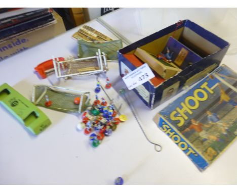 Collectables : Games - Football early games inc shoot plus early Subbuteo players, equipment
