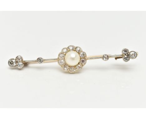 AN EARLY 20TH CENTURY, YELLOW AND WHITE METAL DIAMOND AND PEARL BAR BROOCH, centering on a single white cultured pearl with a