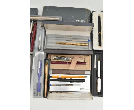 ASSORTED PENS, to include a boxed 'Parker' ball point pen, two boxed 'Parker' fountain pen, two collectable 'Lichfield cathed