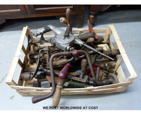 A good quantity of vintage braces & hard cranked drills including a Rawlplug municipal hammer