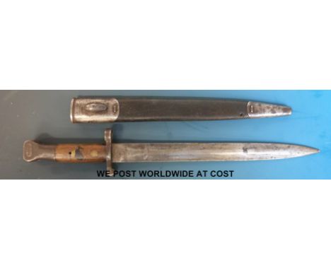 A British 1888 pattern mkI bayonet with P1903 mk I scabbard, 30.5 blade 